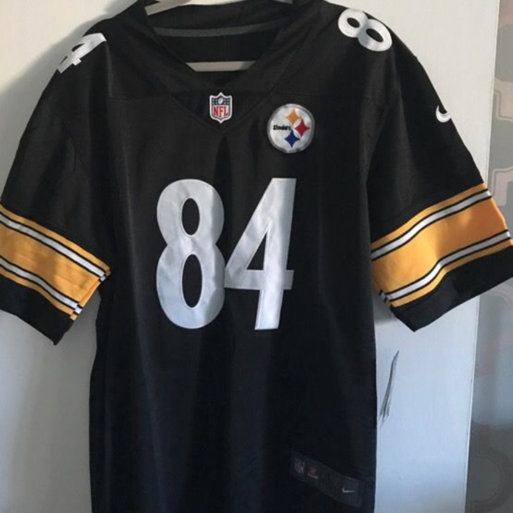Brand new Antonio Brown #84 (Large)